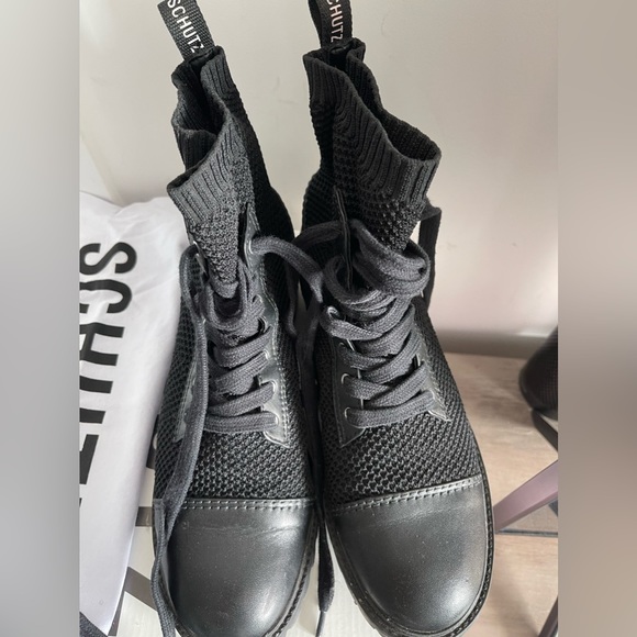 Schutz Aimee Printed Combat Boots in Size 8.5 - Picture 6 of 9